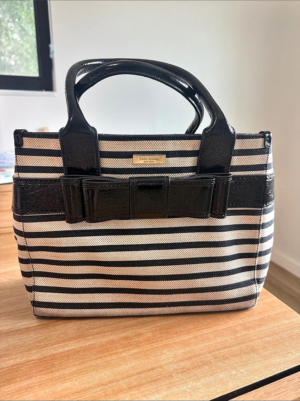 kate spade new york Striped Bow Tote in Black & Beige